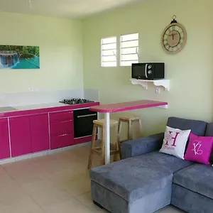 Appartement Lineddy/hapaline, Riviere-Salee